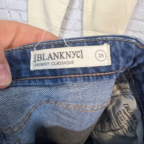 Blank NYC Skinny Classique Size 25 Dark Wash - Picture 10 of 11